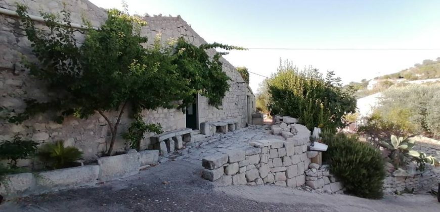 Casa in pietra ristrutturata