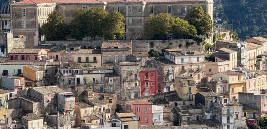 Casa con giardino in Vendita a Ragusa