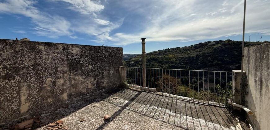 Casa con giardino in Vendita a Ragusa